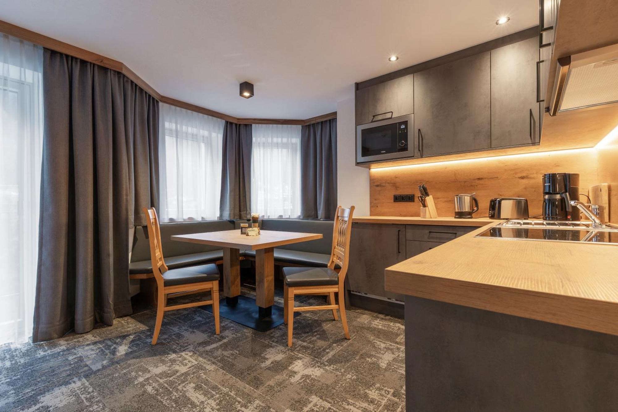 Appartements Kardona Ишгъл Екстериор снимка